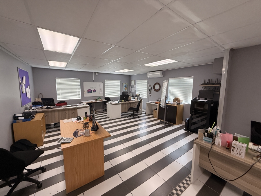 To Let Commercial Property for Rent in Parow Industrial Western Cape